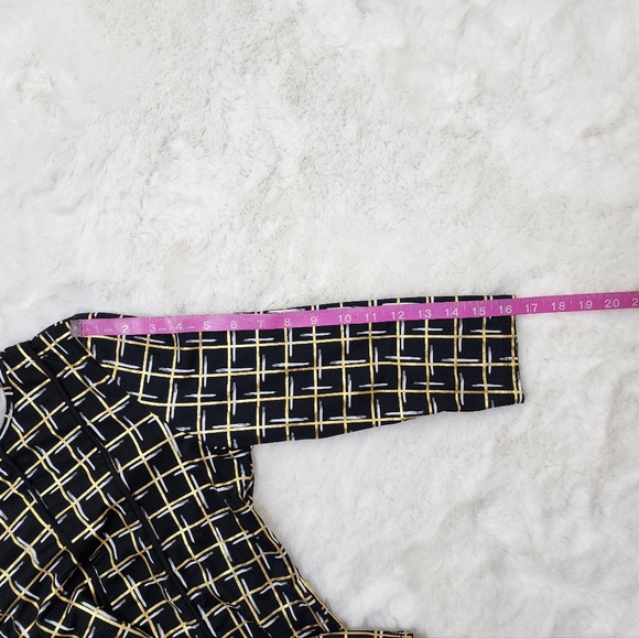 Robert Louis Quarter sleeves women top blouse - Picture 3 of 7